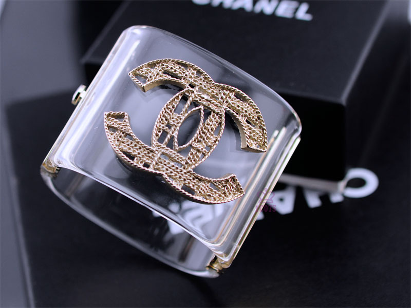 Bracciale Chanel Modello 696 - Clicca l'immagine per chiudere